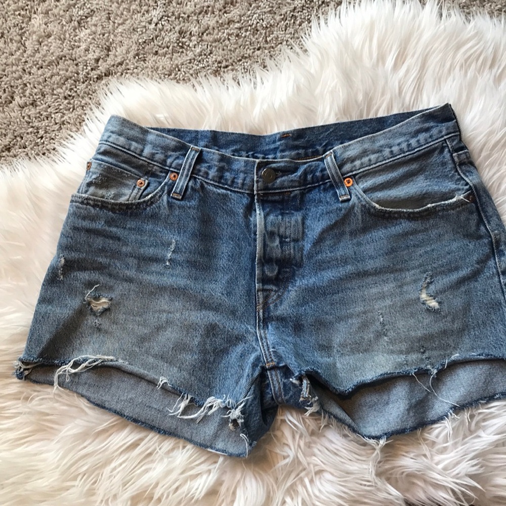 Levi’s 501 cutoffs